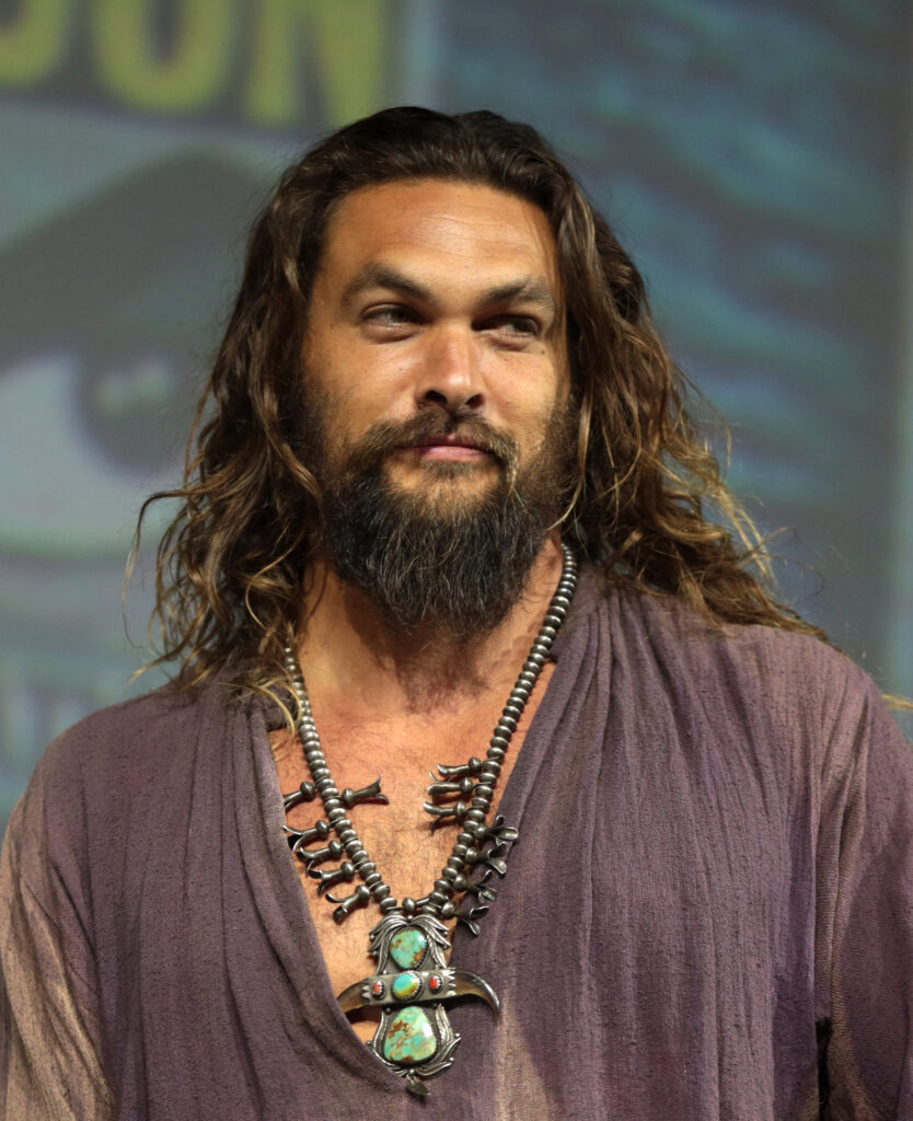 Jason Momoa's Aquaman making a cameo appearance in The Flash