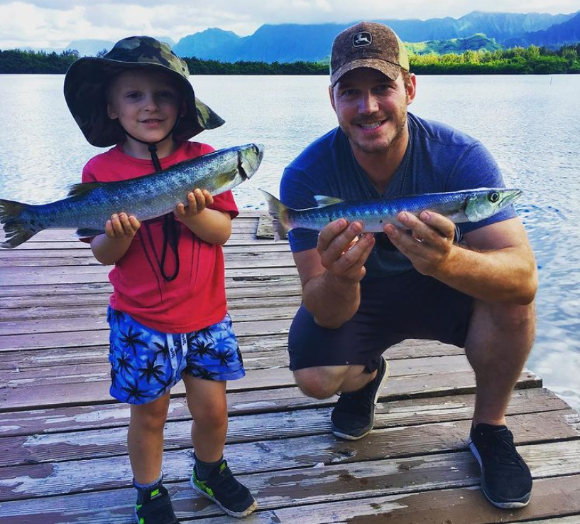 Chris Pratt enjoying with his kid