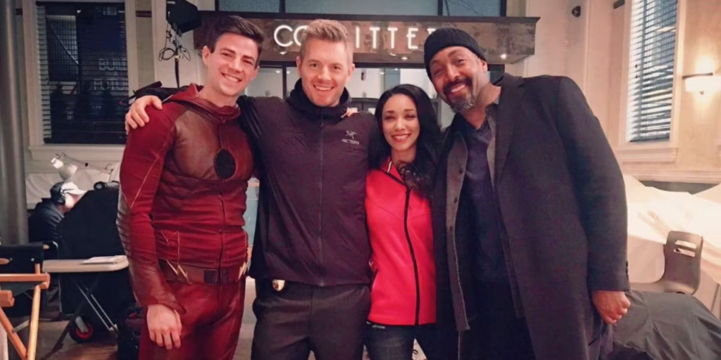 Behind-The-Scenes Photos From The Flash