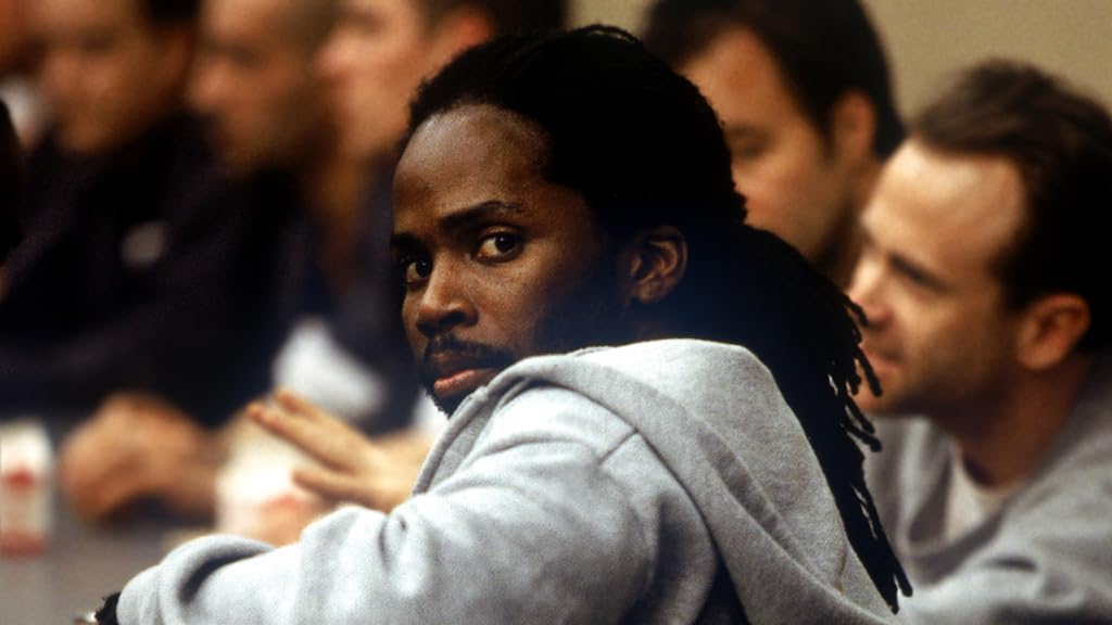 Eamonn Walker in Oz (1997)