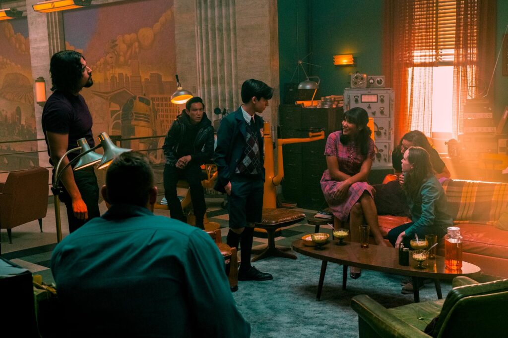 Elliot Page, Christos Kalohoridis, Tom Hopper, and Emmy Raver-Lampman in The Umbrella Academy (2019)