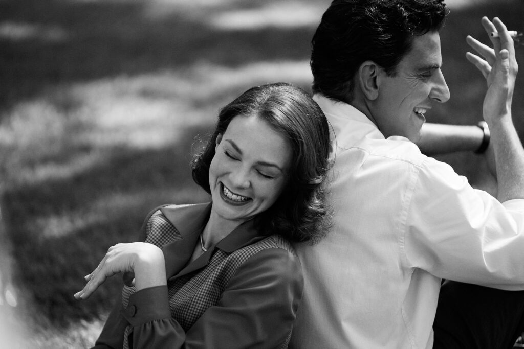 Bradley Cooper and Carey Mulligan in Maestro (2023)