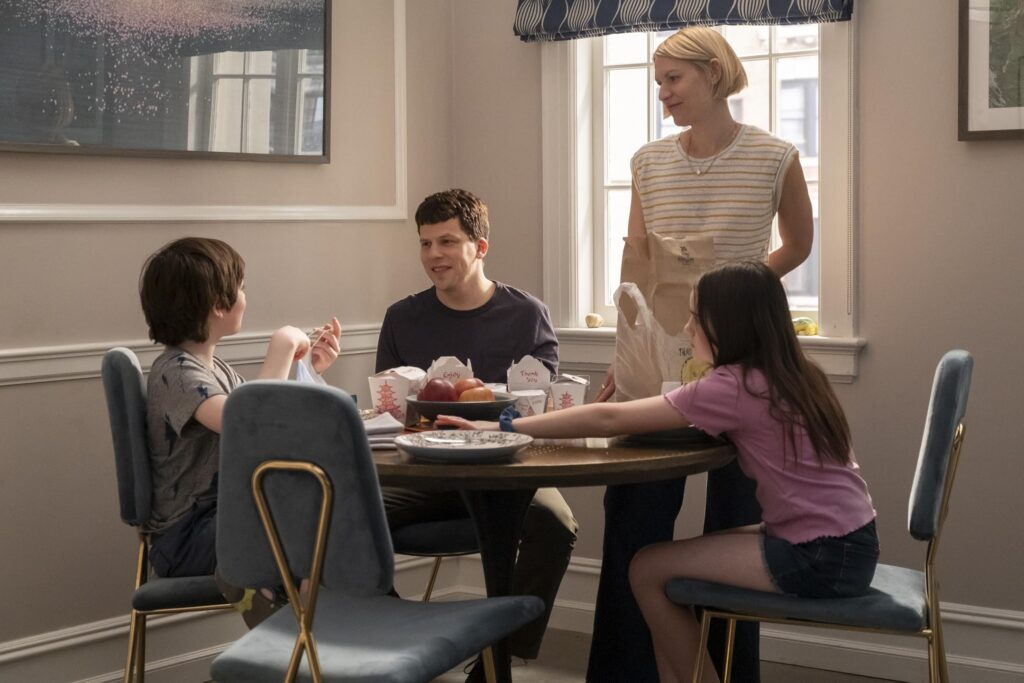 Claire Danes, Jesse Eisenberg, Meara Mahoney, and Maxim Swinton in Fleishman Is in Trouble (2022)